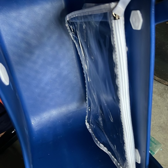 Brand new Crocs SIMILAR bag. Brand new. Royal blue - Picture 6 of 6